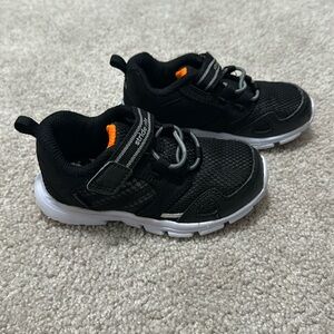 Stride Rite Toddler Boy Sneakers - Size 7.5